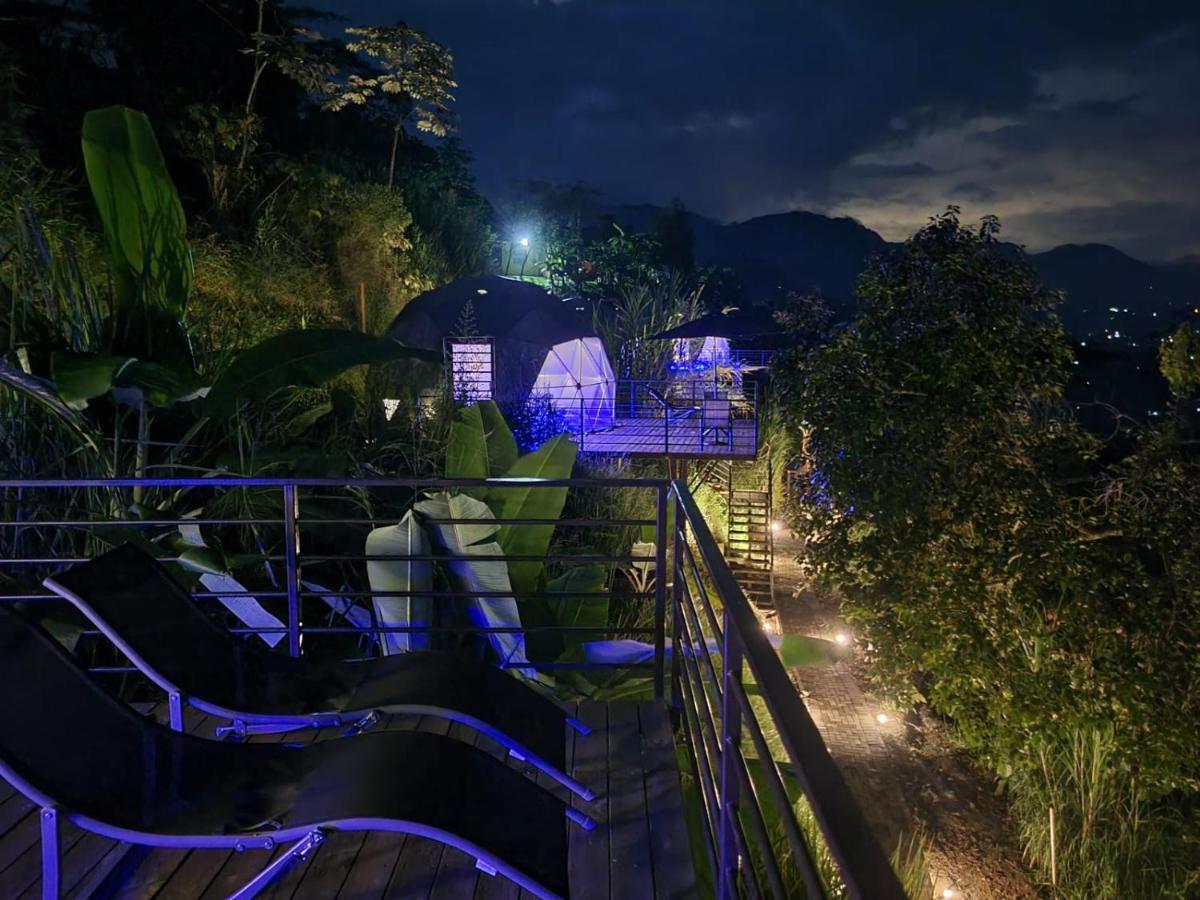 Solaris Glamping Exclusive Hotel Tena Екстериор снимка